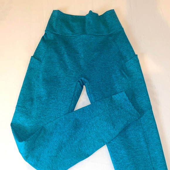 Bombshell 😍 - Picture 2 of 7